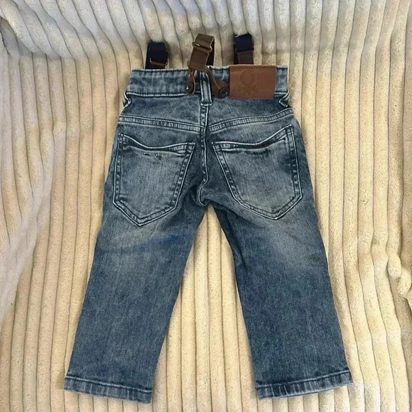 United Colors of Benetton - LIKE new denim pants with suspenders. Size 12 months - Picture 4 of 6